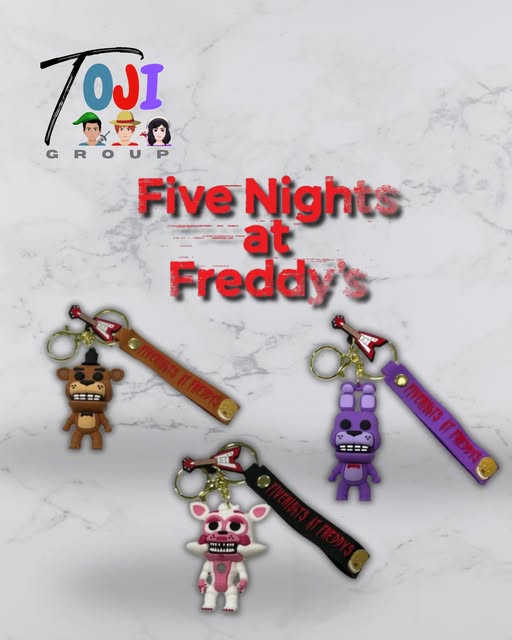 Tres llaveros de Five Nights at Freddy’s con personajes y correas